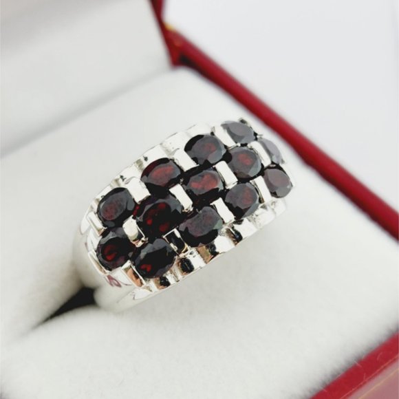 Sterling Silver Garnet Ring 2.34 tcw - Picture 2 of 5